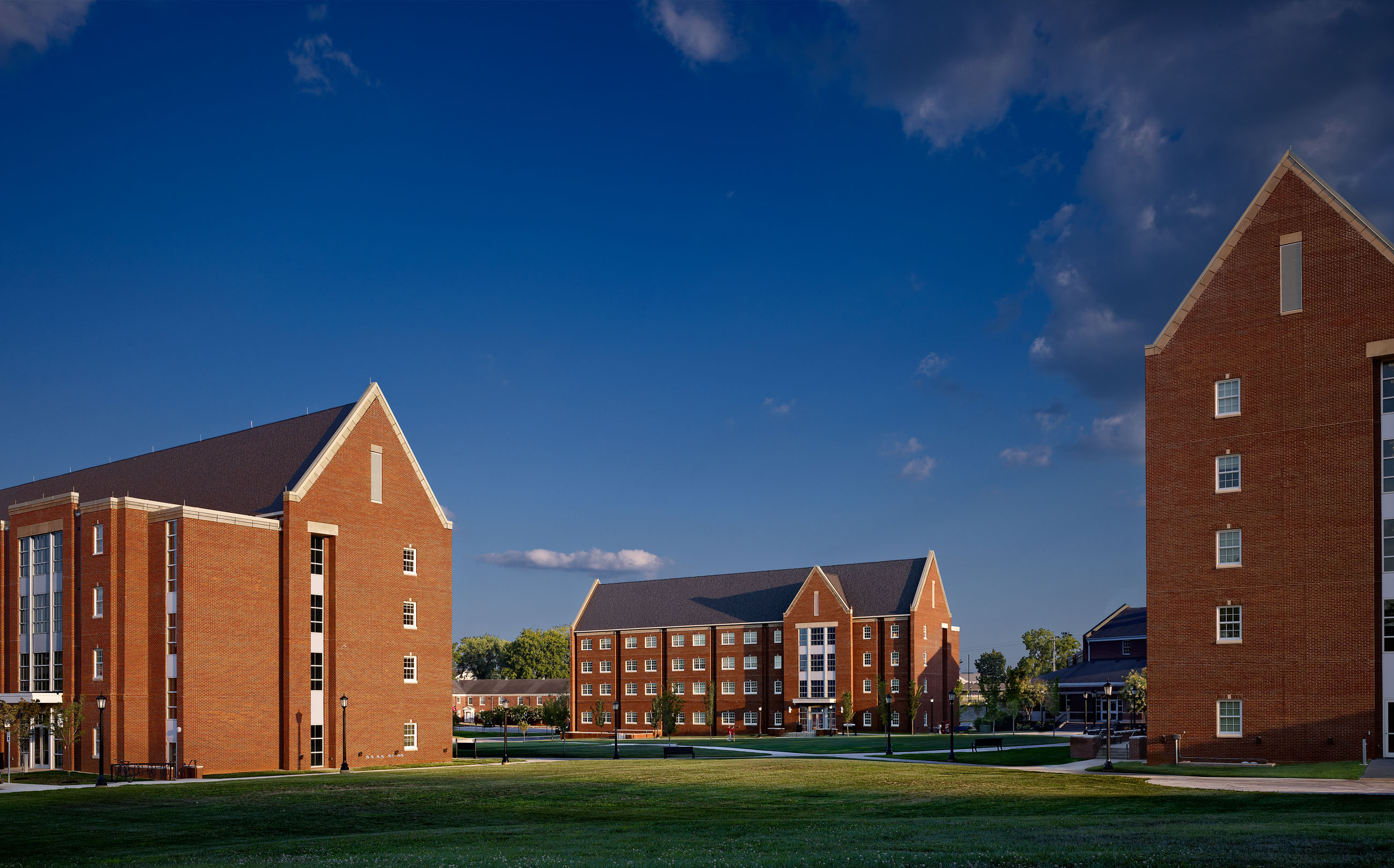 Student Housing at Austin Peay State University BAUER ASKEW